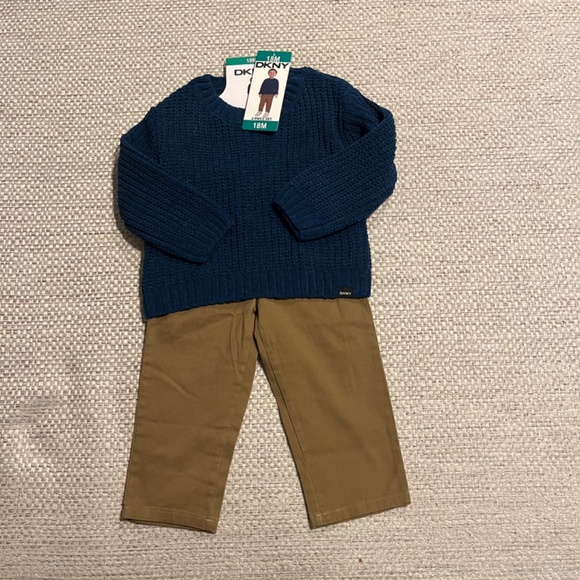 DKNY Sweater and Pants 2Piece Baby boy 18 Months - Picture 1 of 10